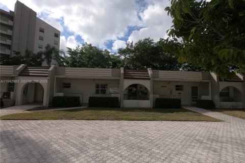 Copropriété à vendre à Lauderhill, Floride: 2 chambres, 117.06 m2 № 1999499 - photo 28