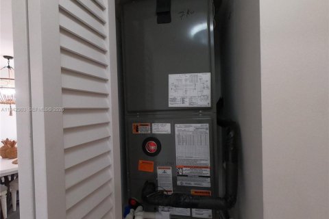 Copropriété à vendre à Lauderhill, Floride: 2 chambres, 117.06 m2 № 1999499 - photo 20