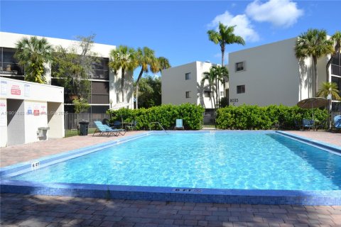 Condo in Miami, Florida, 2 bedrooms  № 1953366 - photo 20