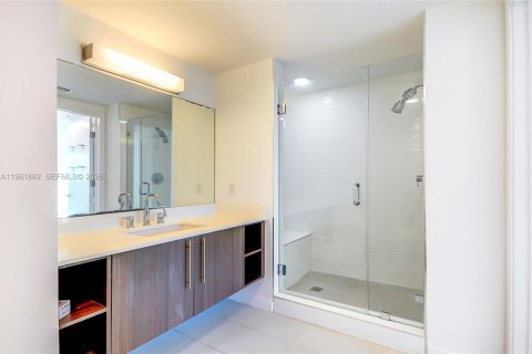 Copropriété à louer à Doral, Floride: 1 chambre, 71.07 m2 № 2080868 - photo 6