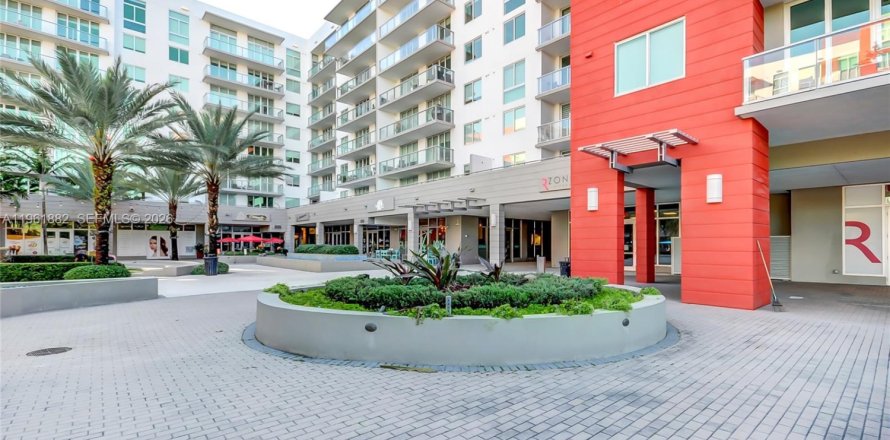 Condo à Doral, Floride, 1 chambre  № 2080868