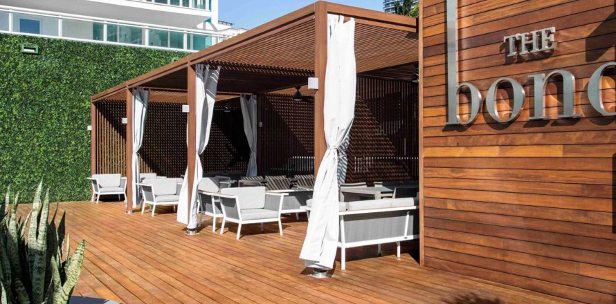 Apartment in THE BOND AT BRICKELL in Miami, Florida 2 bedrooms, 105 sq.m. № 63543