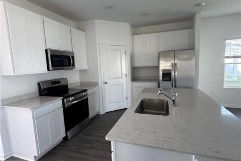 Villa ou maison à louer à Ocala, Floride: 3 chambres, 158.21 m2 № 1843603 - photo 4