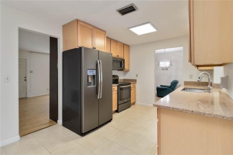 House in Margate, Florida 2 bedrooms, 147.44 sq.m. № 1906982 - photo 16