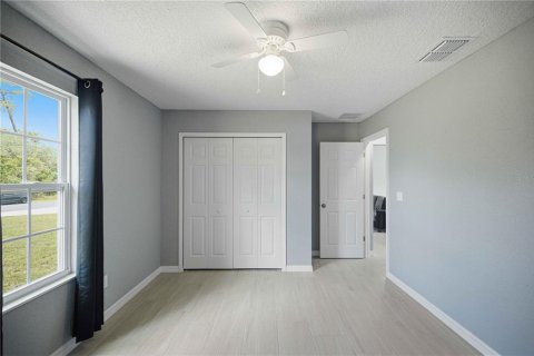 House in Ocala, Florida 3 bedrooms, 118.08 sq.m. № 2236835 - photo 16