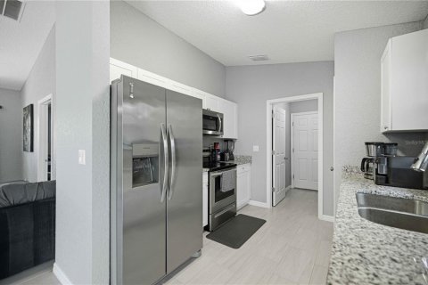 House in Ocala, Florida 3 bedrooms, 118.08 sq.m. № 2236835 - photo 7