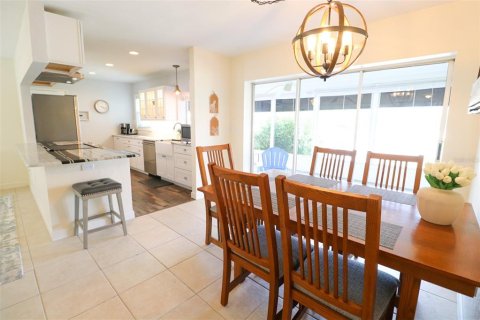 House in Englewood, Florida 2 bedrooms, 110.46 sq.m. № 1917336 - photo 23