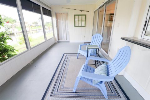 House in Englewood, Florida 2 bedrooms, 110.46 sq.m. № 1917336 - photo 25