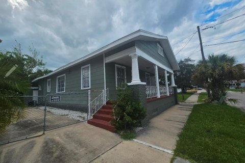 Villa ou maison à Tampa, Floride 3 chambres, 122.91 m2 № 2373865