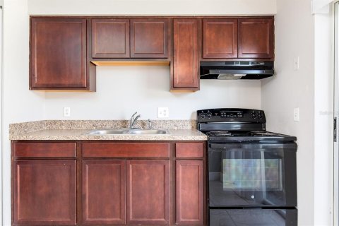 House in Kissimmee, Florida 2 bedrooms, 80.27 sq.m. № 1719982 - photo 7