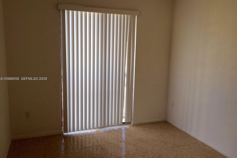 Touwnhouse à louer à Homestead, Floride: 4 chambres, 214.23 m2 № 2000635 - photo 14