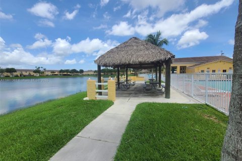 Condominio en alquiler en Homestead, Florida, 2 dormitorios, 86.4 m2 № 1889283 - foto 5