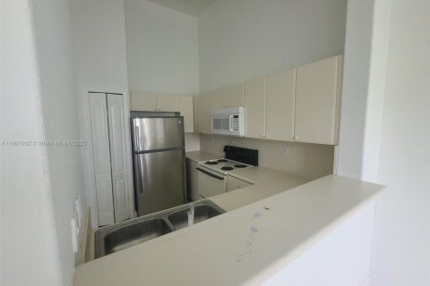 Condominio en alquiler en Homestead, Florida, 2 dormitorios, 86.4 m2 № 1889283 - foto 27