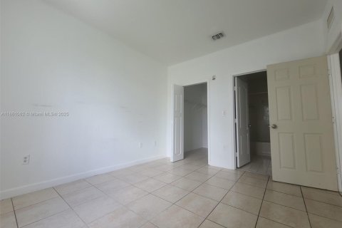 Condominio en alquiler en Homestead, Florida, 2 dormitorios, 86.4 m2 № 1889283 - foto 12