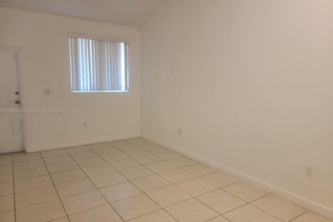 Condominio en alquiler en Homestead, Florida, 2 dormitorios, 86.4 m2 № 1889283 - foto 6