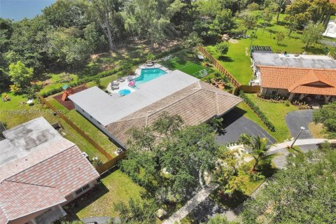 Дом в Плантация, Флорида 7 спален, 314.29м2 № 2145699