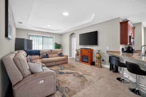Casa en venta en New Port Richey, Florida, 4 dormitorios, 186.45 m2 № 1910366 - foto 13