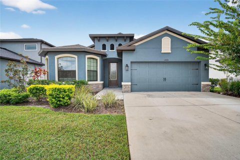 Casa en venta en New Port Richey, Florida, 4 dormitorios, 186.45 m2 № 1910366 - foto 1