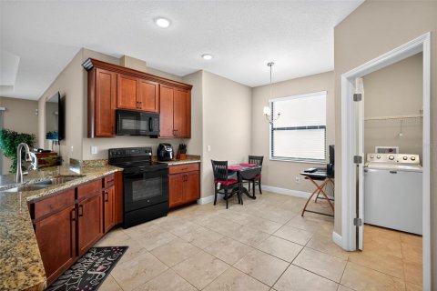 Casa en venta en New Port Richey, Florida, 4 dormitorios, 186.45 m2 № 1910366 - foto 9