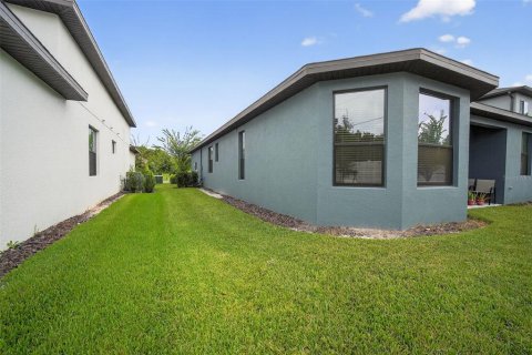 Casa en venta en New Port Richey, Florida, 4 dormitorios, 186.45 m2 № 1910366 - foto 28