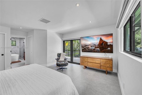 Villa ou maison à louer à Pinecrest, Floride: 5 chambres, 282.33 m2 № 1989686 - photo 4