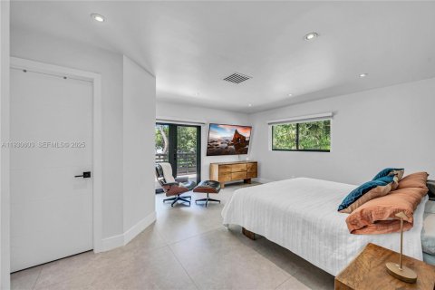 Villa ou maison à louer à Pinecrest, Floride: 5 chambres, 282.33 m2 № 1989686 - photo 20