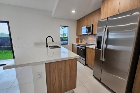 Casa en alquiler en Florida City, Florida, 4 dormitorios, 176.7 m2 № 2009031 - foto 8