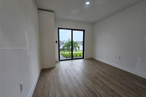 Casa en alquiler en Florida City, Florida, 4 dormitorios, 176.7 m2 № 2009031 - foto 2