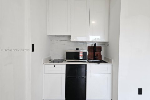 Casa en alquiler en Florida City, Florida, 4 dormitorios, 176.7 m2 № 2009031 - foto 4