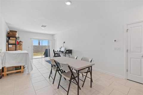 Townhouse in Davenport, Florida 3 bedrooms, 133.04 sq.m. № 2228429 - photo 16