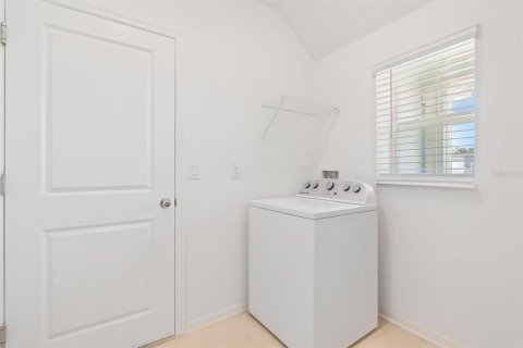 Townhouse in Davenport, Florida 3 bedrooms, 133.04 sq.m. № 2228429 - photo 30