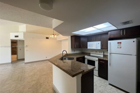 Copropriété à vendre à Coral Springs, Floride: 3 chambres, 117.34 m2 № 2049950 - photo 4