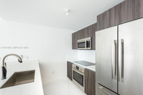 Condominio en venta en Miami, Florida, 1 dormitorio, 90.95 m2 № 2339900 - foto 7