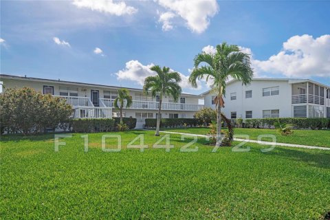 Купить кондоминиум в Дирфилд-Бич, Флорида 2 спальни, 76.92м2, № 2250336 - фото 5