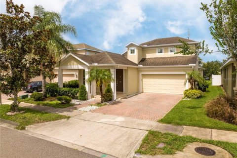House in Windermere, Florida 4 bedrooms, 205.41 sq.m. № 1776552 - photo 2