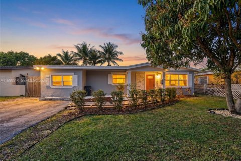 Casa en venta en Sunrise, Florida, 3 dormitorios, 144.56 m2 № 2052328 - foto 2