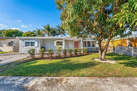 Casa en Sunrise, Florida 3 dormitorios, 144.56 m2 № 2052328