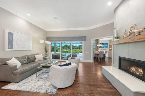 House in SERENOA LAKES in Sarasota, Florida 6 bedrooms, 469.53 sq.m. № 2396199 - photo 9