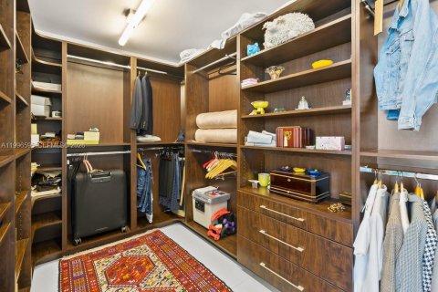 Townhouse in Miami, Florida 4 bedrooms, 412.49 sq.m. № 2058655 - photo 29