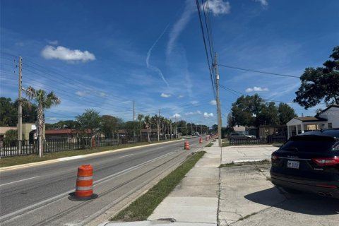 Commercial property in Orlando, Florida 95.32 sq.m. № 2369501 - photo 2