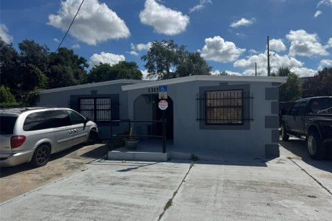 Commercial property in Orlando, Florida 95.32 sq.m. № 2369501