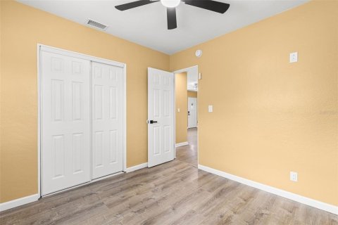 House in Saint Petersburg, Florida 2 bedrooms, 104.24 sq.m. № 1885560 - photo 19