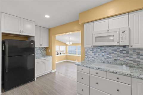 House in Saint Petersburg, Florida 2 bedrooms, 104.24 sq.m. № 1885560 - photo 13