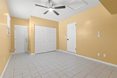 House in Saint Petersburg, Florida 2 bedrooms, 104.24 sq.m. № 1885560 - photo 26