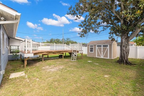 House in Saint Petersburg, Florida 2 bedrooms, 104.24 sq.m. № 1885560 - photo 30
