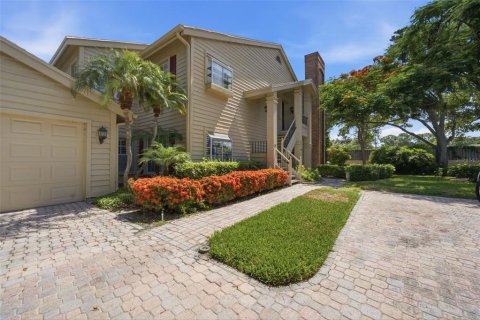 Condo à Clearwater, Floride, 2 chambres  № 2095982