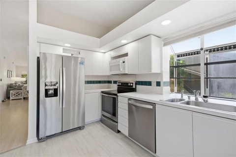 Copropriété à louer à Clearwater, Floride: 2 chambres, 125.7 m2 № 2095982 - photo 10