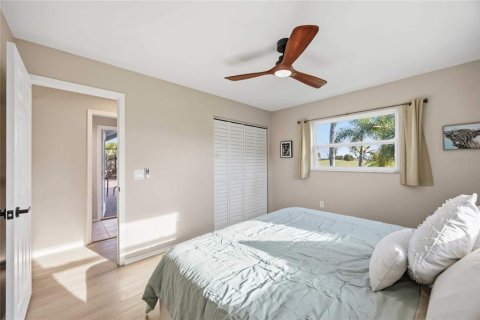 Casa en alquiler en Rotonda, Florida, 2 dormitorios, 142.42 m2 № 2106109 - foto 25