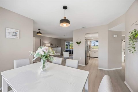 Casa en alquiler en Rotonda, Florida, 2 dormitorios, 142.42 m2 № 2106109 - foto 11