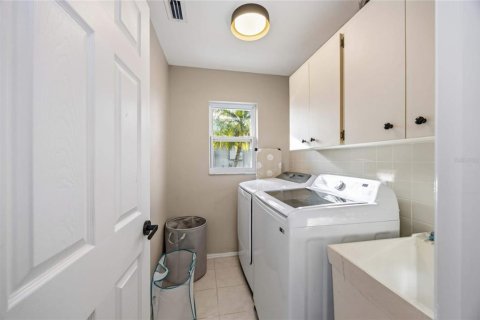 Casa en alquiler en Rotonda, Florida, 2 dormitorios, 142.42 m2 № 2106109 - foto 17